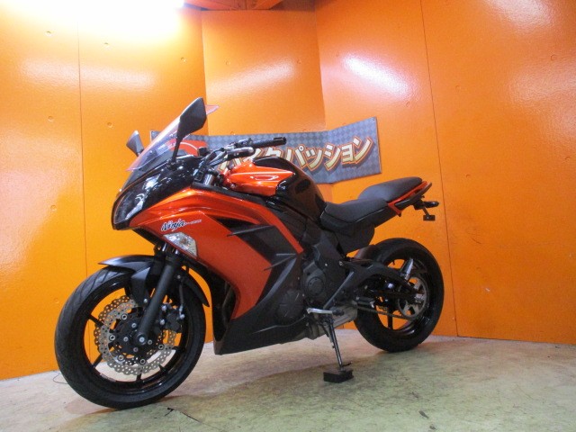 最長２４か月保証付き！！専用フレームのこのモデルのＮＩＮＪＡ４００の人気は本当に根強い！！